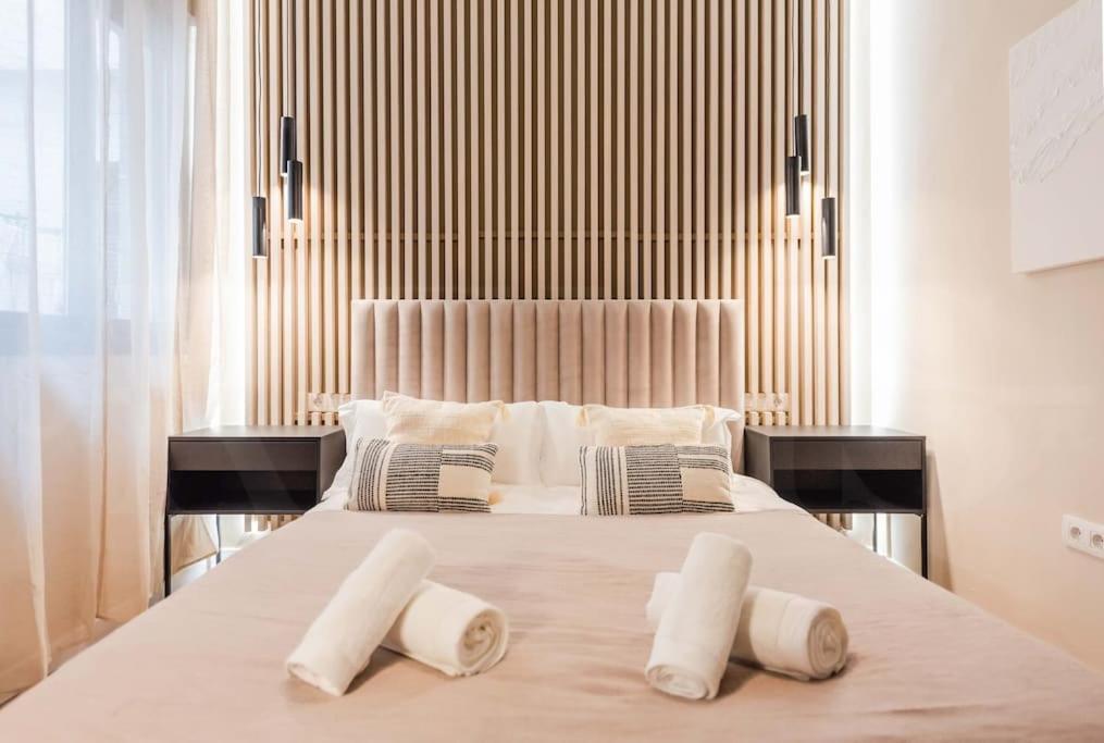 Contemporary Minimalist Apartment By Rems Málaga Eksteriør bilde
